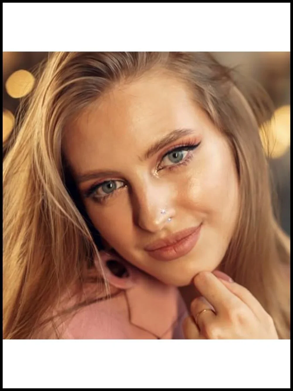 Titanium Horseshoe Nose Ring 20G - Internally Threaded with CZ Ends